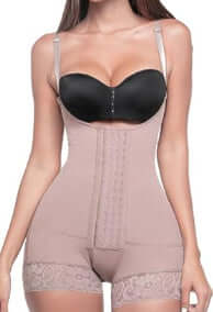 Organic cotton corset with four-breast design. Breathable material. Relaxed fit for comfort and support.