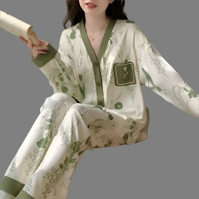 Alt Tag: Woman wearing Winter Darlon Kimono made from organic cotton. Features a relaxed fit and breathable material.