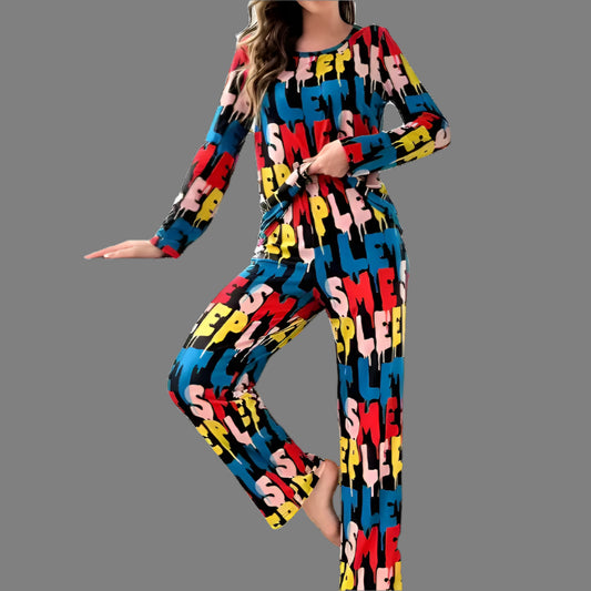 Colorful sleep-themed pajamas set in organic cotton, featuring a relaxed fit and breathable material, perfect for autumn winter.