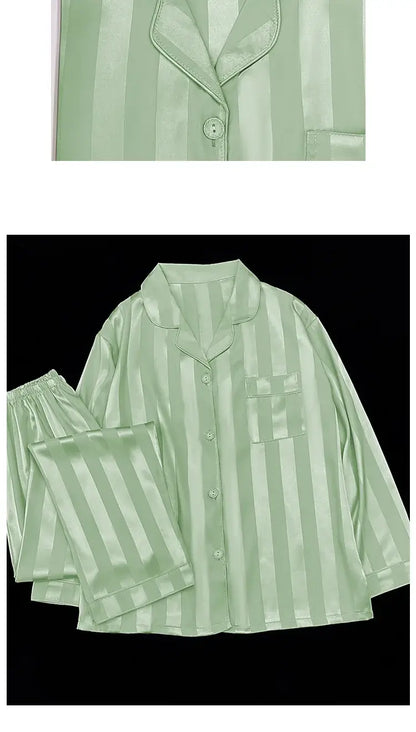 Striped pyjama set in organic cotton. Features a relaxed fit and breathable material for comfort.